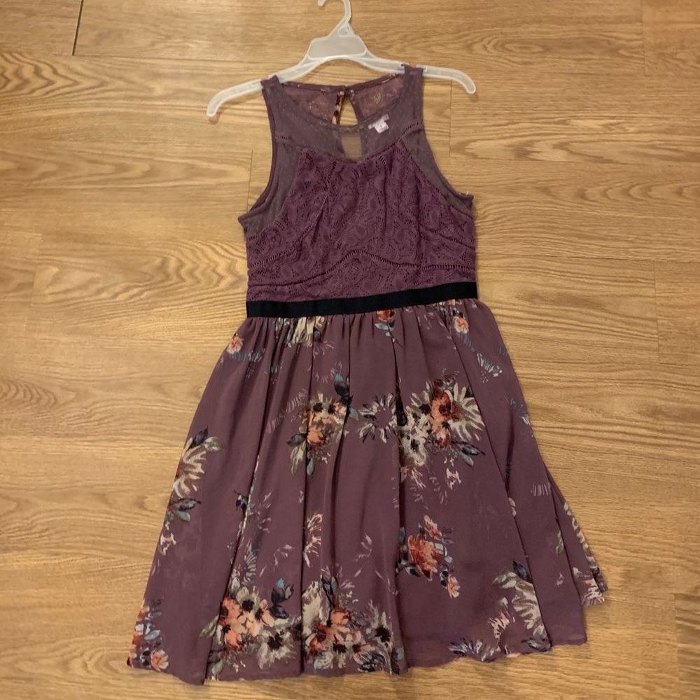Xhileration dress size M